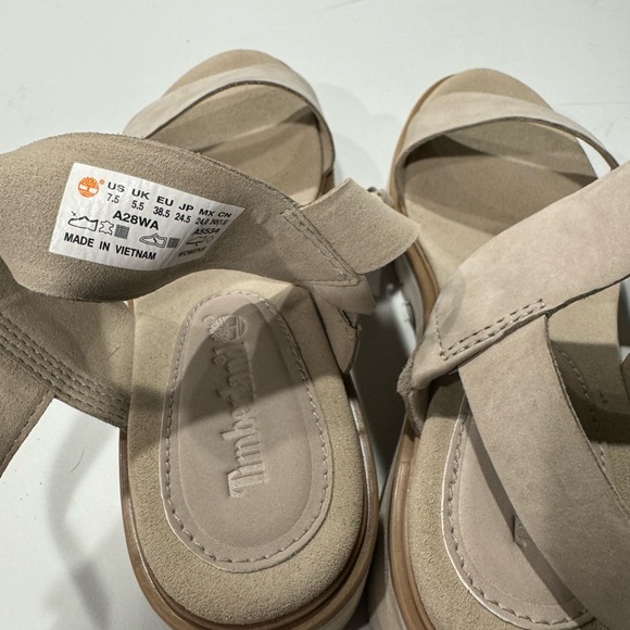 Timberland Sandals, Women’s 7.5, tan leather - Picture 4 of 4